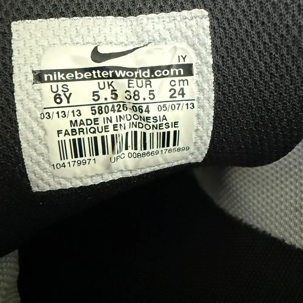 Nike Satire Armory Slate Suede SB Shoes Youth Boys Size 6 Gray Women 7.5